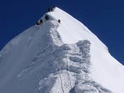 Lobuche-east-peak-climbing