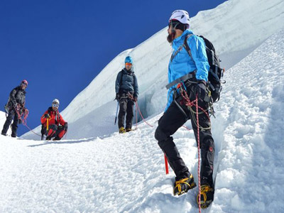 island-peak-climbing