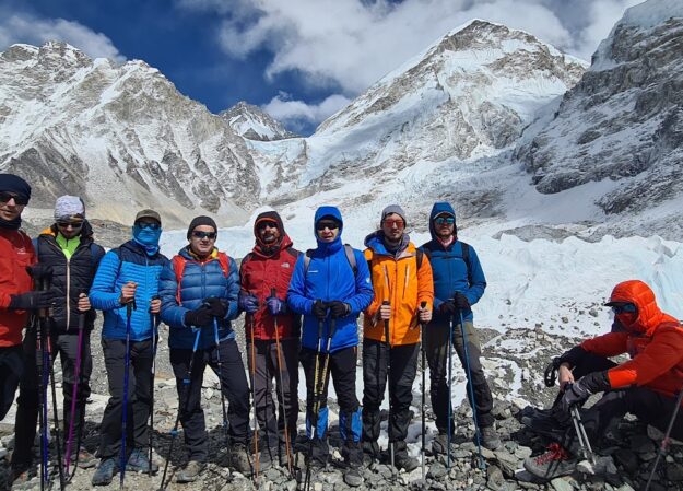 Everest Base Camp Trek via chola pass