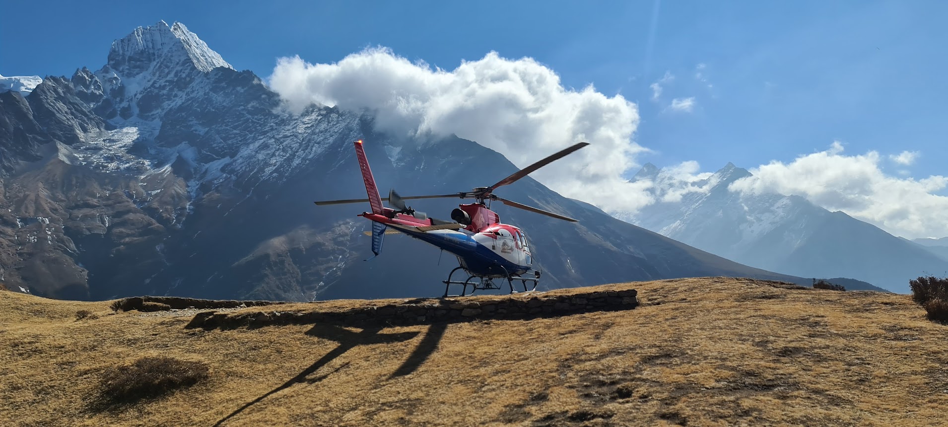 Everest Base Camp Tour by Helicopter: A Luxury One-Day Himalayan Adventure
