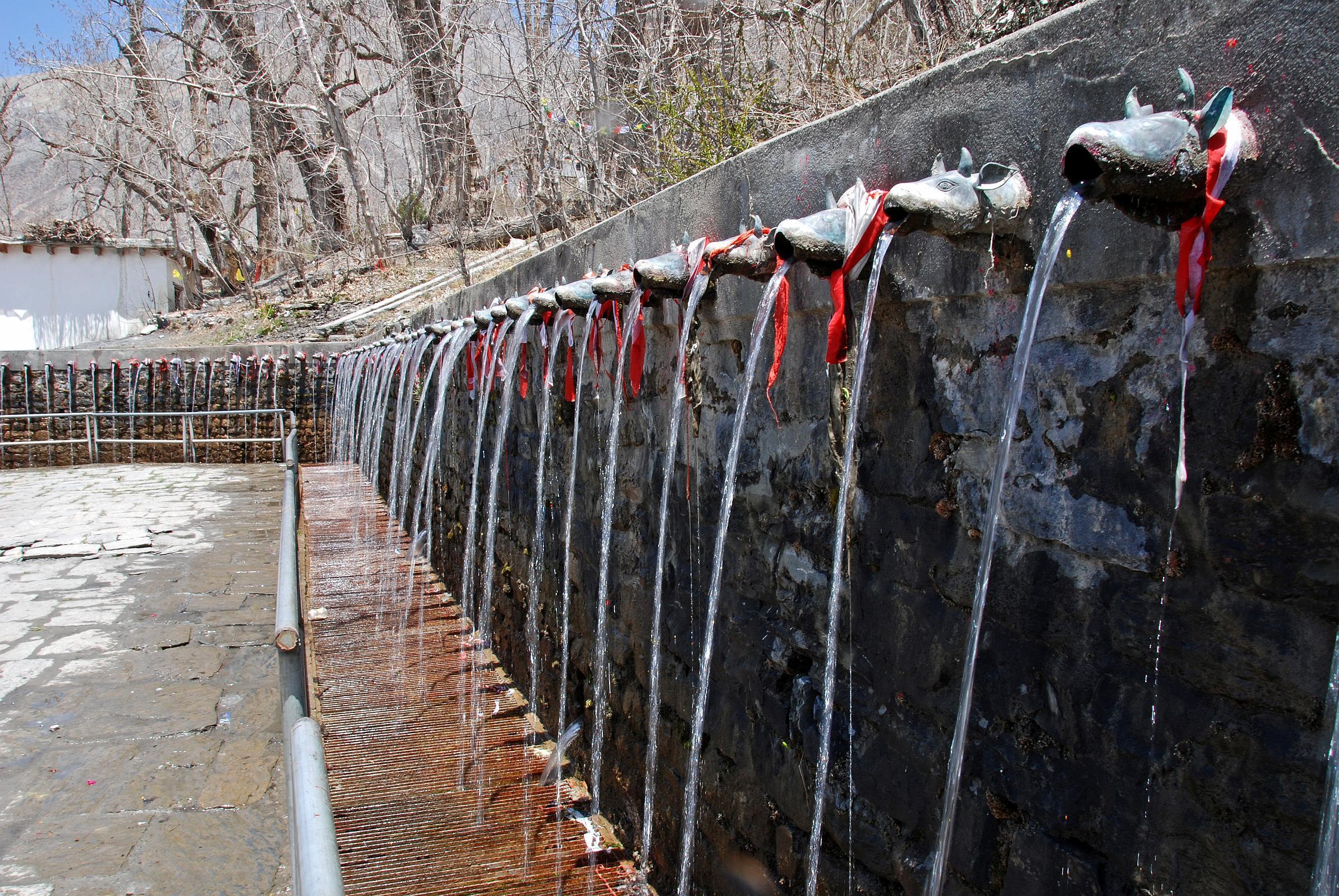 108 Water Spouts